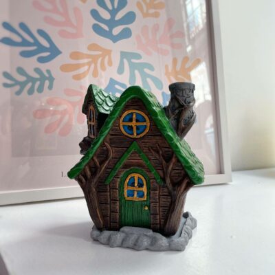 Bruciatore di incenso a forma di casetta di legno