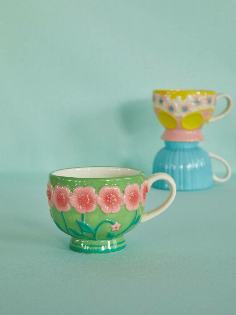 Tazza verde con motivo floreale - immagine 2
