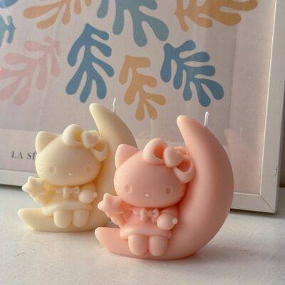 Candela Hello Kitty sulla Luna